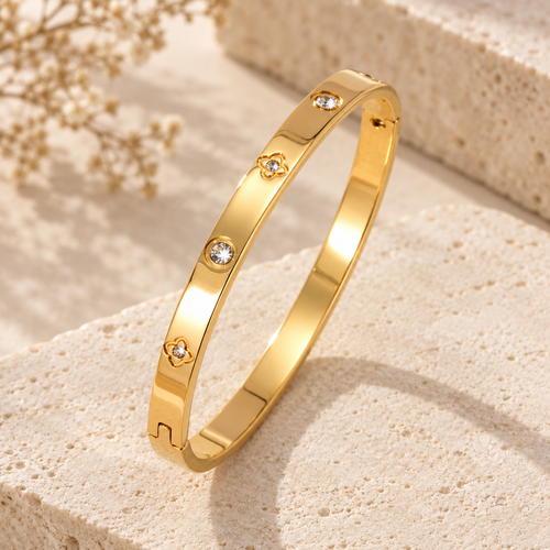 Celeste Clover Bangle