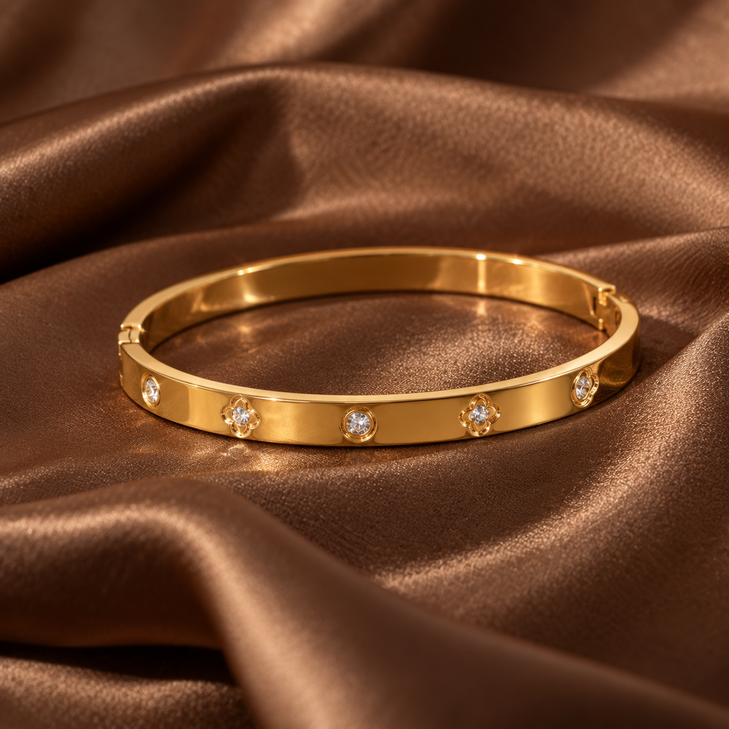 Celeste Clover Bangle
